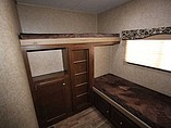 2015 Venture RV SportTrek Photo #25