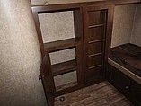 2015 Venture RV SportTrek Photo #26