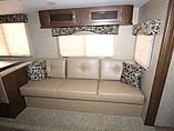 2015 Venture RV SportTrek Photo #30