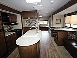 2015 Venture RV SportTrek Photo #9