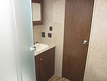 2015 Venture RV SportTrek Photo #9