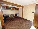 2015 Venture RV SportTrek Photo #11