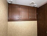 2015 Venture RV SportTrek Photo #21