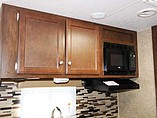 2015 Venture RV SportTrek Photo #30