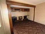 2015 Venture RV SportTrek Photo #14