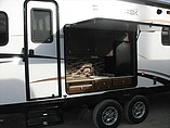 2015 Venture RV SportTrek Photo #3