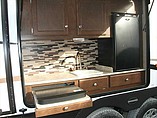 2015 Venture RV SportTrek Photo #4