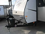 2015 Venture RV SportTrek Photo #7