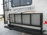 2015 Venture RV SportTrek Photo #10