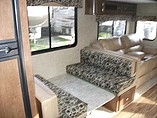 2015 Venture RV SportTrek Photo #12