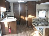 2015 Venture RV SportTrek Photo #19