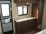 2015 Venture RV SportTrek Photo #27