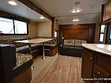 2015 Venture Venture Photo #3