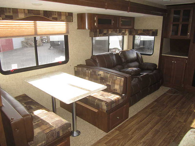 15 Venture RV SportTrek