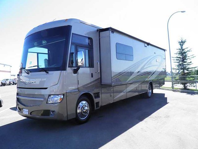 2015 Winnebago Winnebago Photo