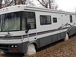 1999 Winnebago Adventurer Photo #2