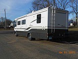 2002 Winnebago Adventurer Photo #2