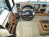 2002 Winnebago Adventurer Photo #2