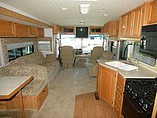 2002 Winnebago Adventurer Photo #9