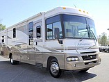 2005 Winnebago Adventurer Photo #2