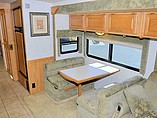 2005 Winnebago Adventurer Photo #10