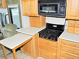 2005 Winnebago Adventurer Photo #13