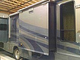 2005 Winnebago Adventurer Photo #5