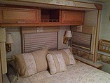 2005 Winnebago Adventurer Photo #7