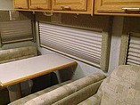 2005 Winnebago Adventurer Photo #8