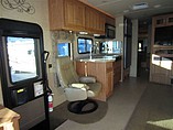 2008 Winnebago Adventurer Photo #5