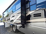 2012 Winnebago Adventurer Photo #8