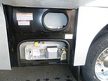 2015 Winnebago Adventurer Photo #8