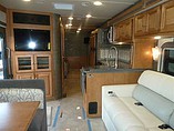 2015 Winnebago Adventurer Photo #18