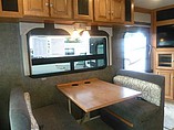 2015 Winnebago Adventurer Photo #22