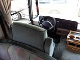 1999 Winnebago Adventurer Photo #3