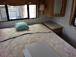 1999 Winnebago Adventurer Photo #12
