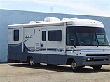 1997 Winnebago Adventurer Photo #3