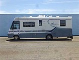 1997 Winnebago Adventurer Photo #5