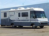 1997 Winnebago Adventurer Photo #14