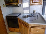 1997 Winnebago Adventurer Photo #26