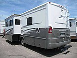 2003 Winnebago Adventurer Photo #4