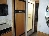 2003 Winnebago Adventurer Photo #14