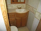 2003 Winnebago Adventurer Photo #16