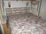 2003 Winnebago Adventurer Photo #20