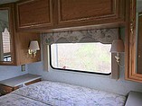 1996 Winnebago Adventurer Photo #4