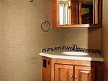 2016 Winnebago Adventurer Photo #17