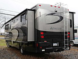 2009 Winnebago Adventurer Photo #3