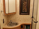 2009 Winnebago Adventurer Photo #12