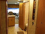 2009 Winnebago Adventurer Photo #17