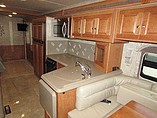2015 Winnebago Adventurer Photo #8
